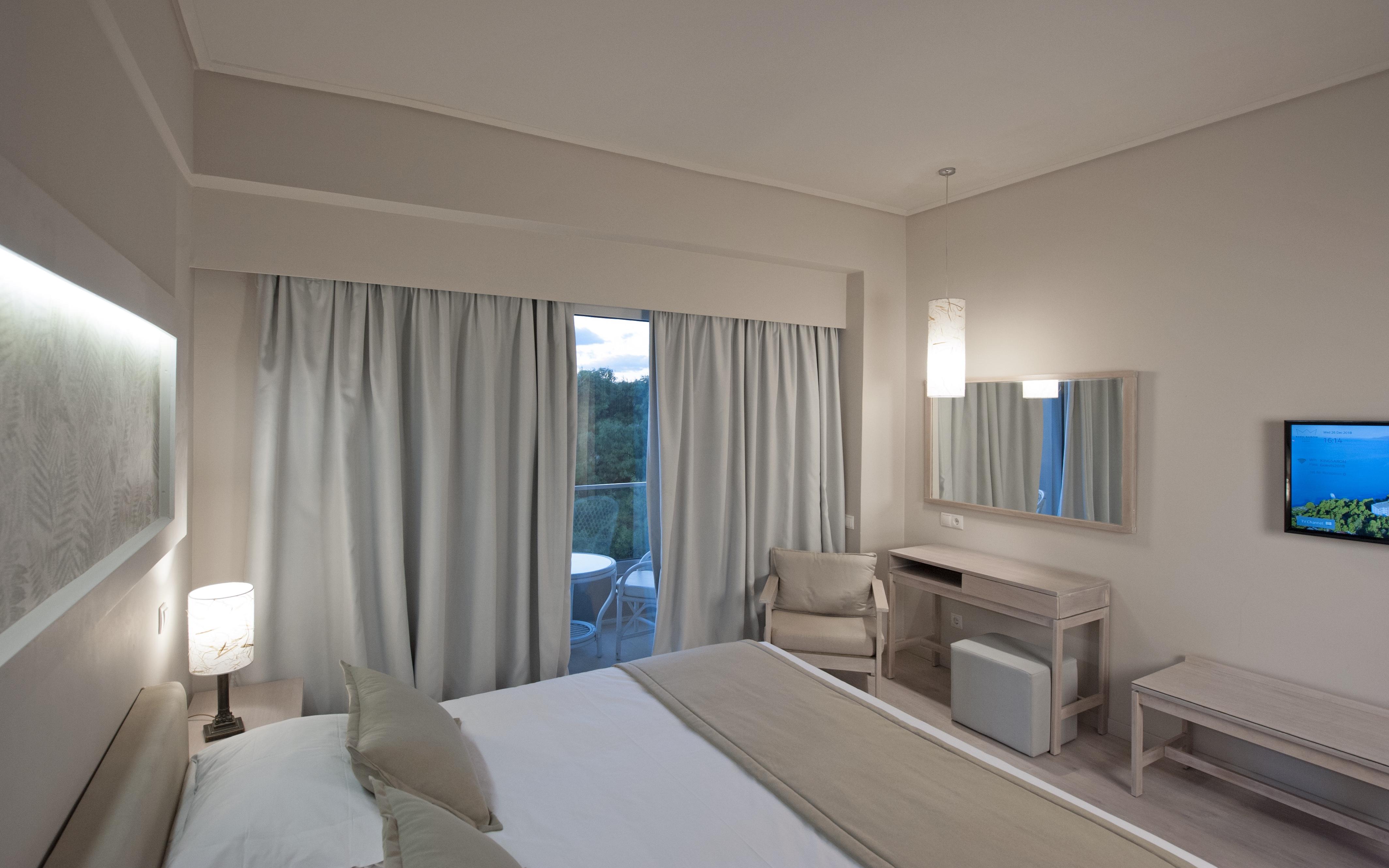 King Saron Hotel Resort Isthmia Esterno foto