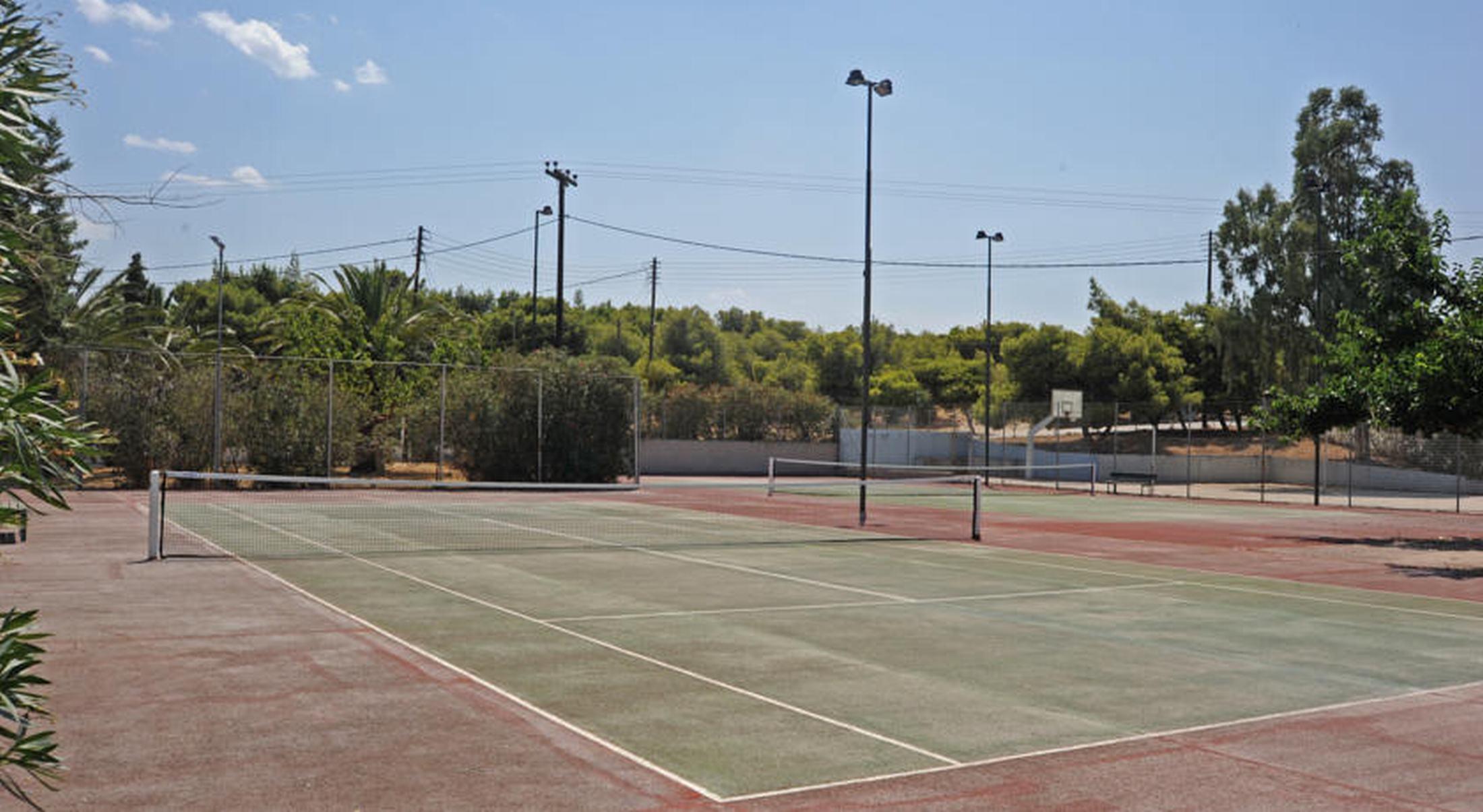 King Saron Hotel Resort Isthmia Esterno foto