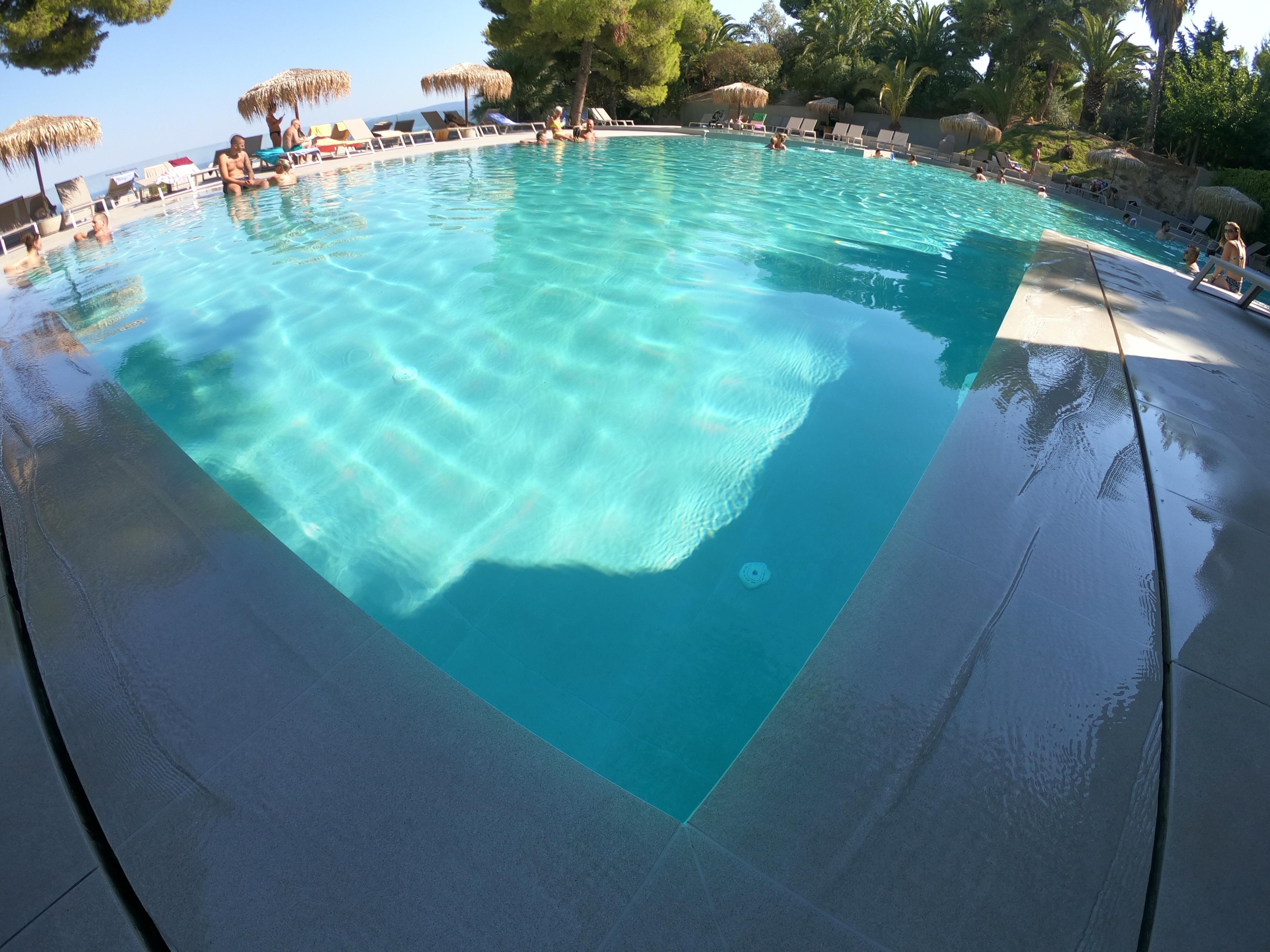 King Saron Hotel Resort Isthmia Esterno foto