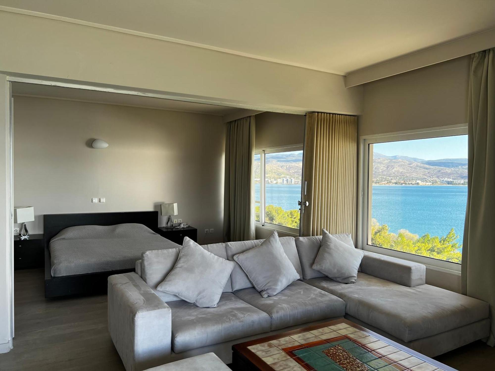 King Saron Hotel Resort Isthmia Esterno foto