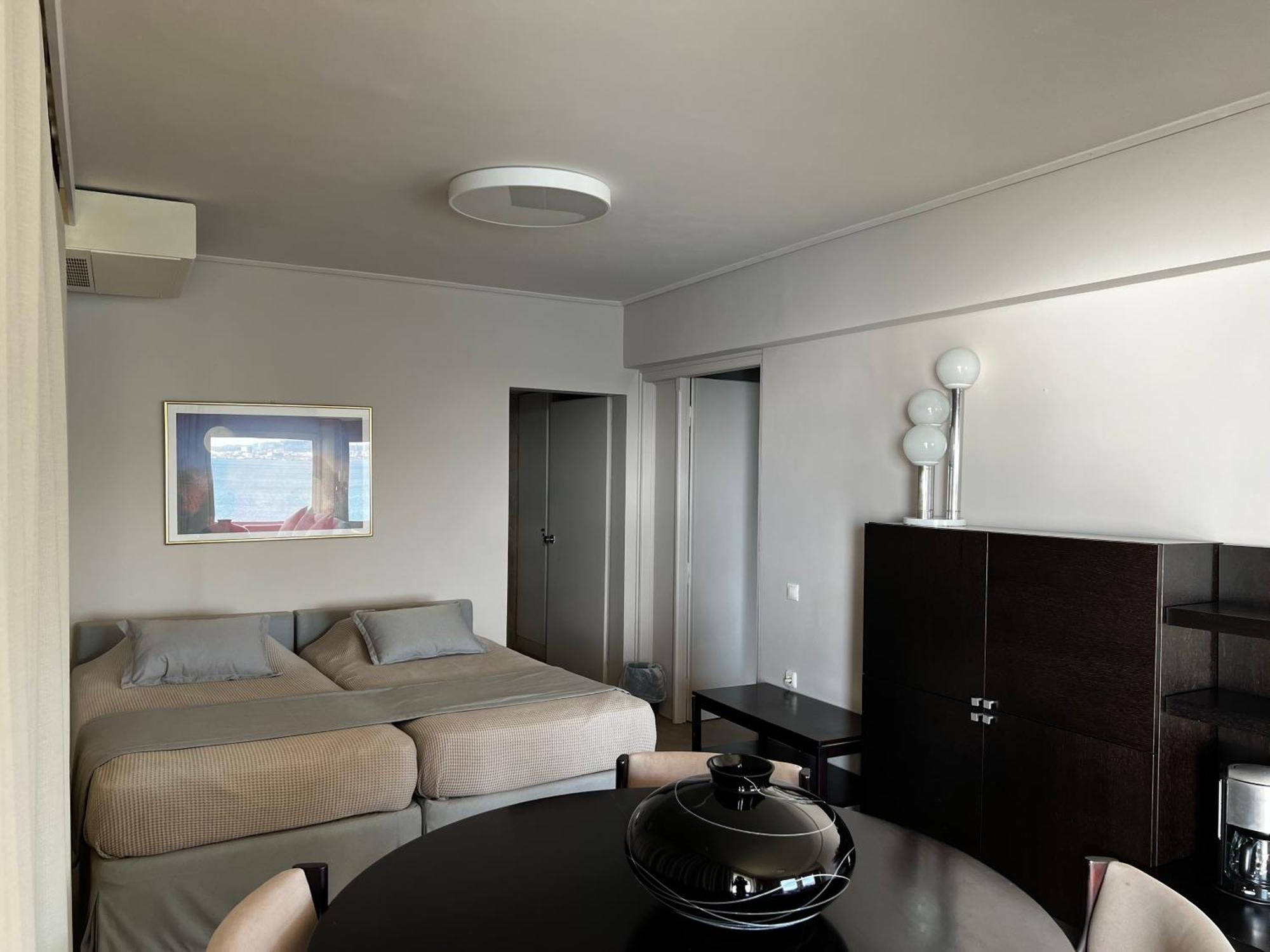 King Saron Hotel Resort Isthmia Esterno foto