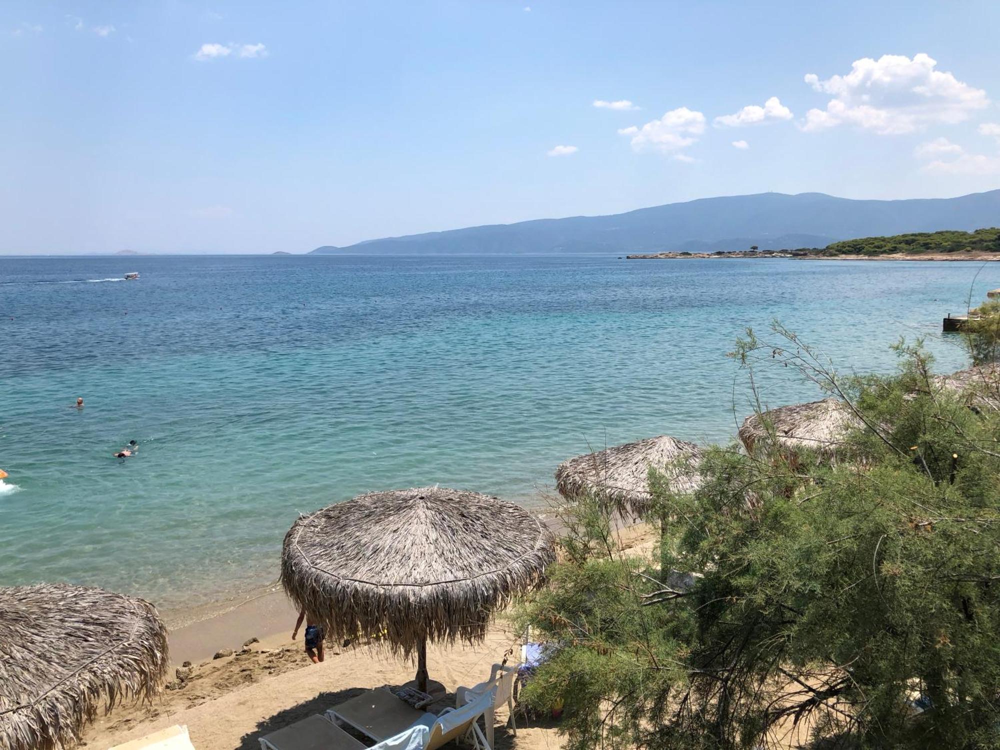 King Saron Hotel Resort Isthmia Esterno foto