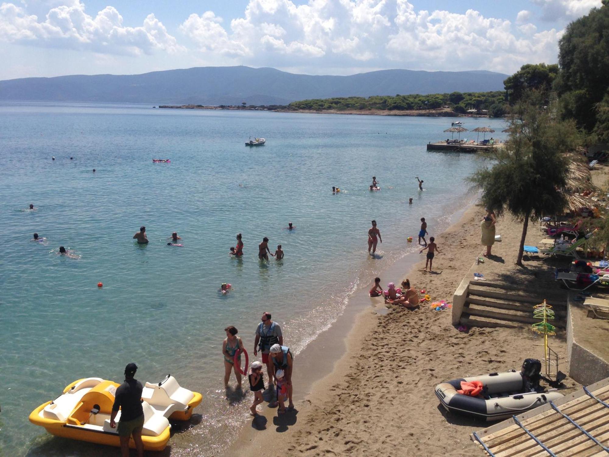King Saron Hotel Resort Isthmia Esterno foto